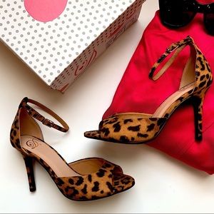 Delicious Harmony Leopard Peep Toe High Heels